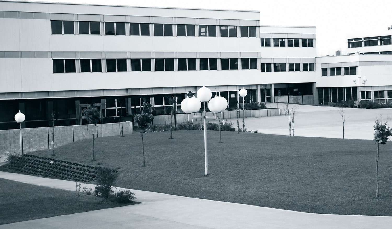 Schulgebäude der Gottlieb-Daimler-Schule Schorndorf 1974